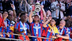 ag9游会-骑士在2015年总决赛伤兵满营最终不敌勇士遗憾收官