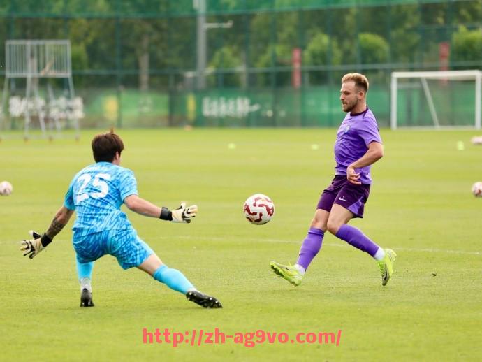 ag9游会-是否曾有多达35支俱乐部参加过德甲赛事回顾